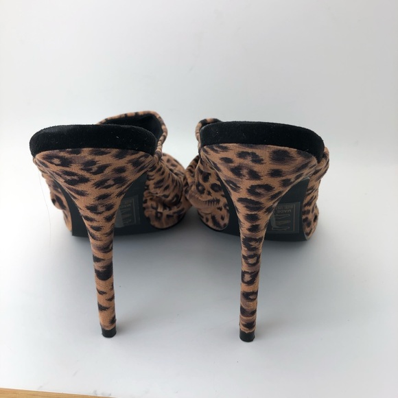 Qupid Leopard Print High Heels Size 7 - Picture 4 of 9